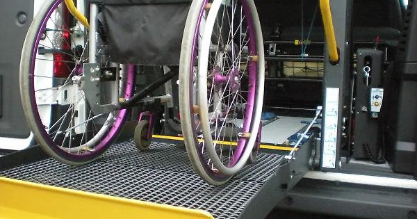 Работники с двумя инвалидами могут получить шесть дней отпуска в месяц по закону 104